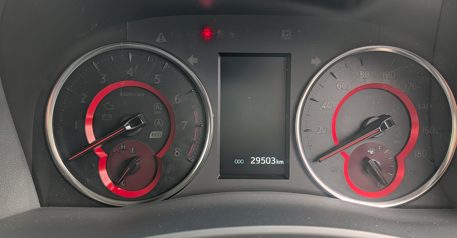 アルファード30後期 3年走行距離 スピードメーター