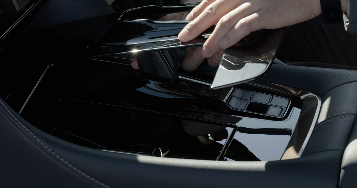 アルファード40系 シフトパネル 干渉