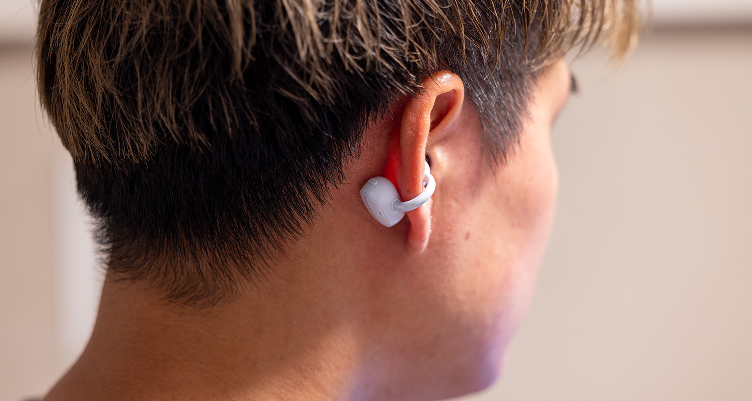 soundpeats-uu2-ear-cuff イヤーカフ装着感2